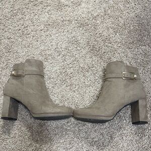 Kelly and katie ayla booties size 8
